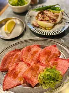 ホルモン肉問屋 小川商店 天神橋五丁目店