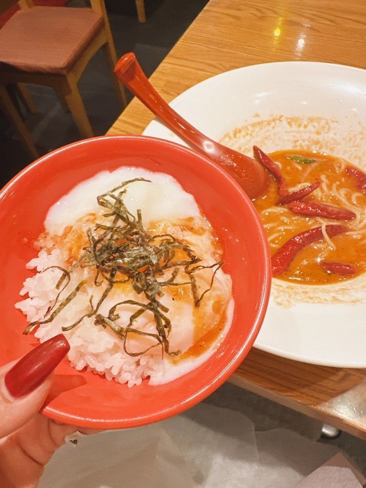 stealthさんが投稿した真っ赤ならーめん とまこ 三宮センタープラザ店に関する口コミの画像