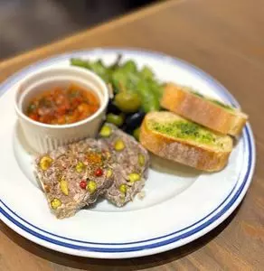梅田ワイン酒場 バルミチェ