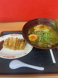 ゆにろーず 鹿嶋店（にんたまらーめん）