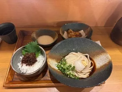 たべよし