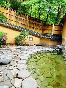 花山温泉温湯山荘