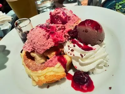 ブルーブックスカフェ 静岡（BLUE BOOKS cafe）