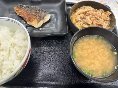 ウメダカフェ