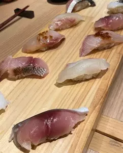 鮨やすぞう。