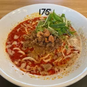 175°DENO担担麺 江別蔦屋書店（ヒャクナナジュウゴドデノタンタンメン）