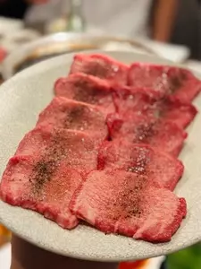 炭火焼肉じゃいあん