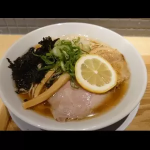 ダシと麺 くじら