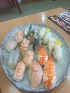 地魚回転寿司 丸藤 本店（まるふじ）