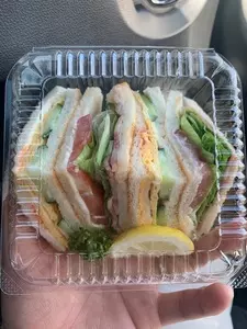 ダンマルシェ 明石店（dansmarche）