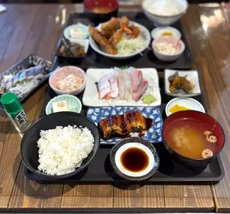 さかなでいっぱい 魚屋さんの居酒屋（【旧店名】さかなでいっぱい プラス）
