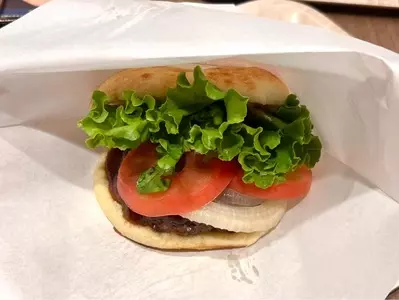 軽井沢フラットブレッズ 土岐プレミアムアウトレット店