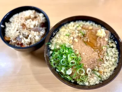 天八うどん どんでん