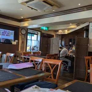 BOUCHE’S Cafe（ブーシーズ・カフェ）