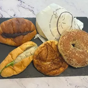 ペンギンベーカリー 神戸垂水店