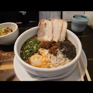 ラーメン専門店 徳川町 如水（じょすい）