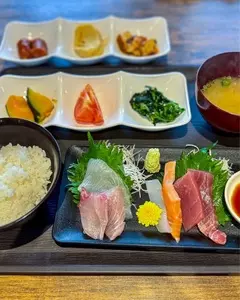 真庭スタンドしげとう