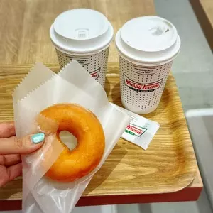 クリスピー・クリーム・ドーナツ 東京国際フォーラム店（Krispy Kreme Doughnuts）