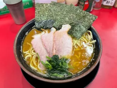 王道家直系 IEKEI TOKYO（王道家直系 イエケイ トウキョウ）
