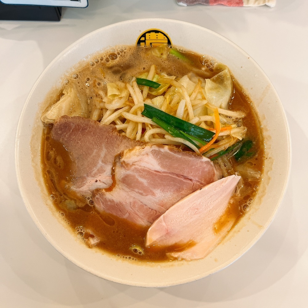 ヤジメシ　ボリューム満点東京グルメさんが投稿した濃菜麺 井の庄 荻窪店に関する口コミの画像