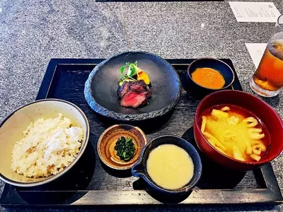 ダイナミックキッチン＆バー 響 カレッタ汐留店 （ひびき）