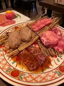 和牛ホルモンWAIGAYA