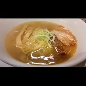 なるとや
