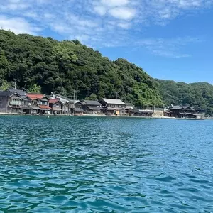 伊根浦舟屋群