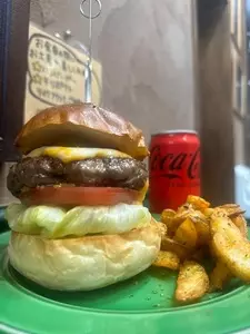 ドロール ダイナー（DROOL DINER）