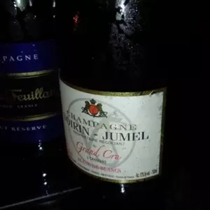 CHAMPAGNE LOUNGE KOHAKU（シャンパン ラウンジ コハク）