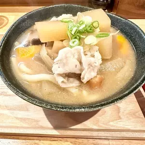 にこみや 岳