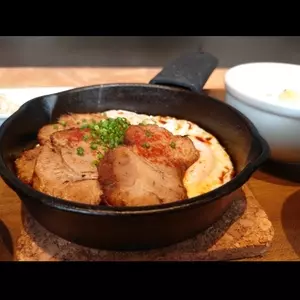 ワイマーケットのクラフト食堂 ナゴロバ
