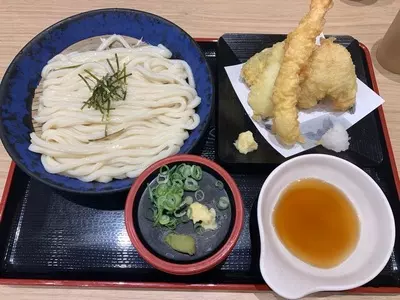資さんうどん 貴船店（スケサンウドン）