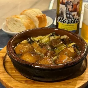 ビンタエ スペインバル（VINTAE）