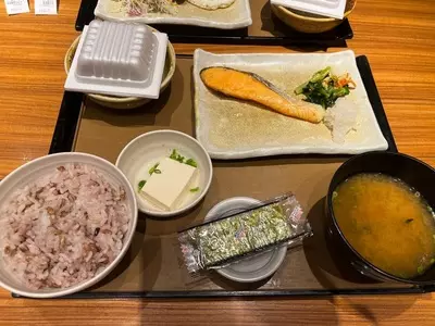 やよい軒武蔵中原店