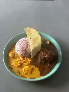 スパイスカレー モクロミ（spice curry mokuromi）