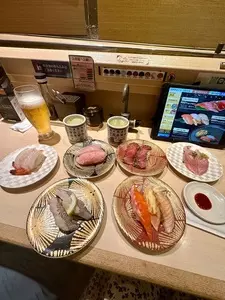 グルメ廻転寿司 　まぐろ問屋　三浦三崎港 恵み 渋谷ヒカリエ店（ぐるめかいてんずしまぐろどんや みうらみさきこうめぐみ）