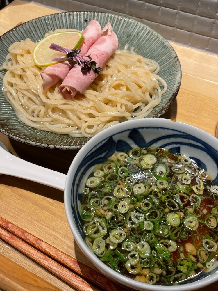 お出かけ名古屋人さんが投稿したダシと麺 くじらに関する口コミの画像