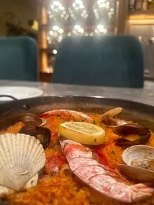 Seafood & Tapas LUBINA（ルビーナ）