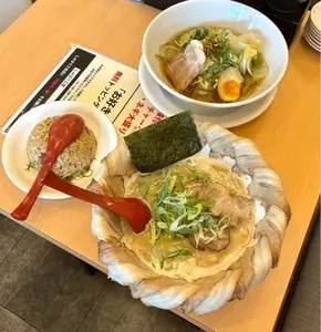 麺道 しゅはり 三宮センタープラザ店