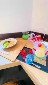 カフェ&ダイニングバー 金魚亭