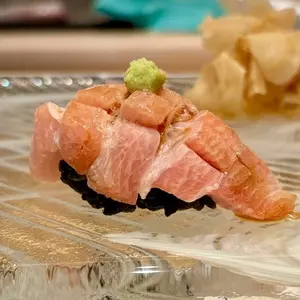 鮨と天ぷら からす