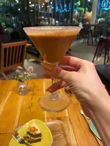 ヤホ コーヒーロースター＆ワインバー 田町店（Jaho Coffee Roaster & Wine Bar）