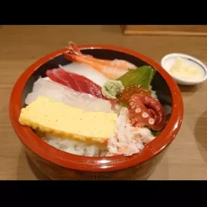 鮨処 魚周