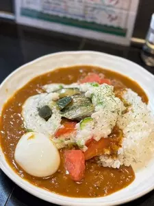 カルダモン．