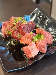 炭火焼肉　にく式　すすきの店