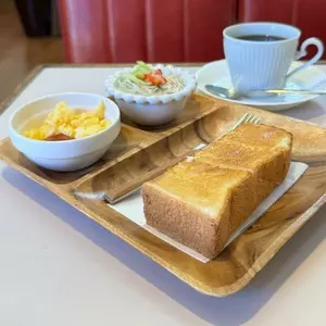 cafe AGAIN（カフェ アゲイン）