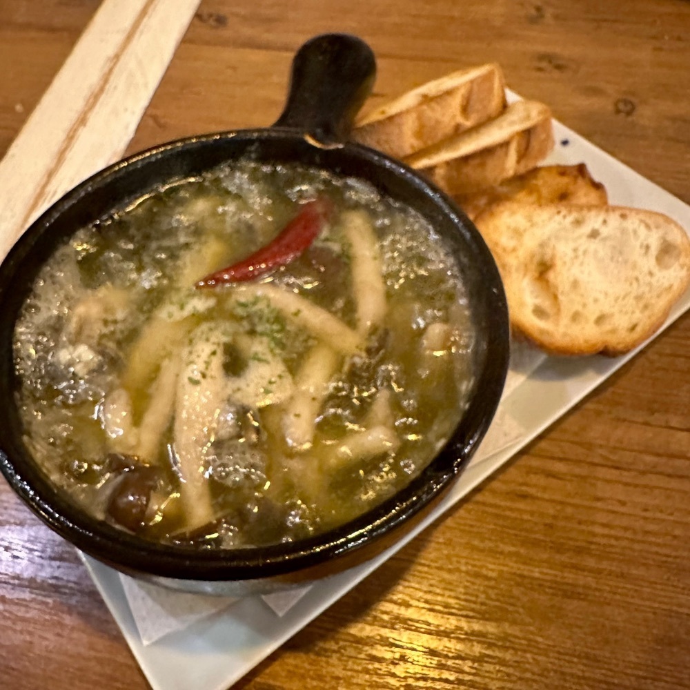 kumakentoraさんが投稿した貝と白ワインのバル KAKIMARU 綾小路店（カキマル）に関する口コミの画像