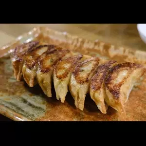 本陣餃子