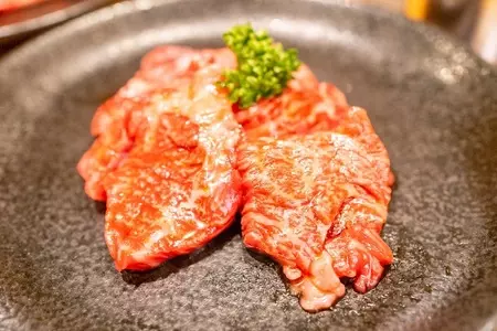 焼肉問屋 牛蔵（ヤキニクドンヤ ギュウゾウ）